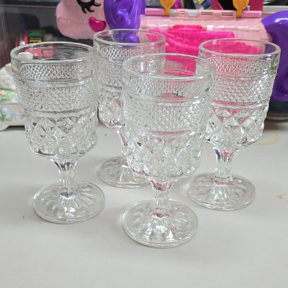 Anchor Hocking Wexford Wine Goblets